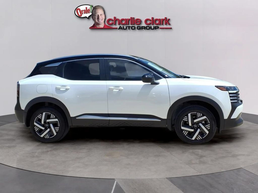Certified 2026 Nissan Kicks SV FWD image 7