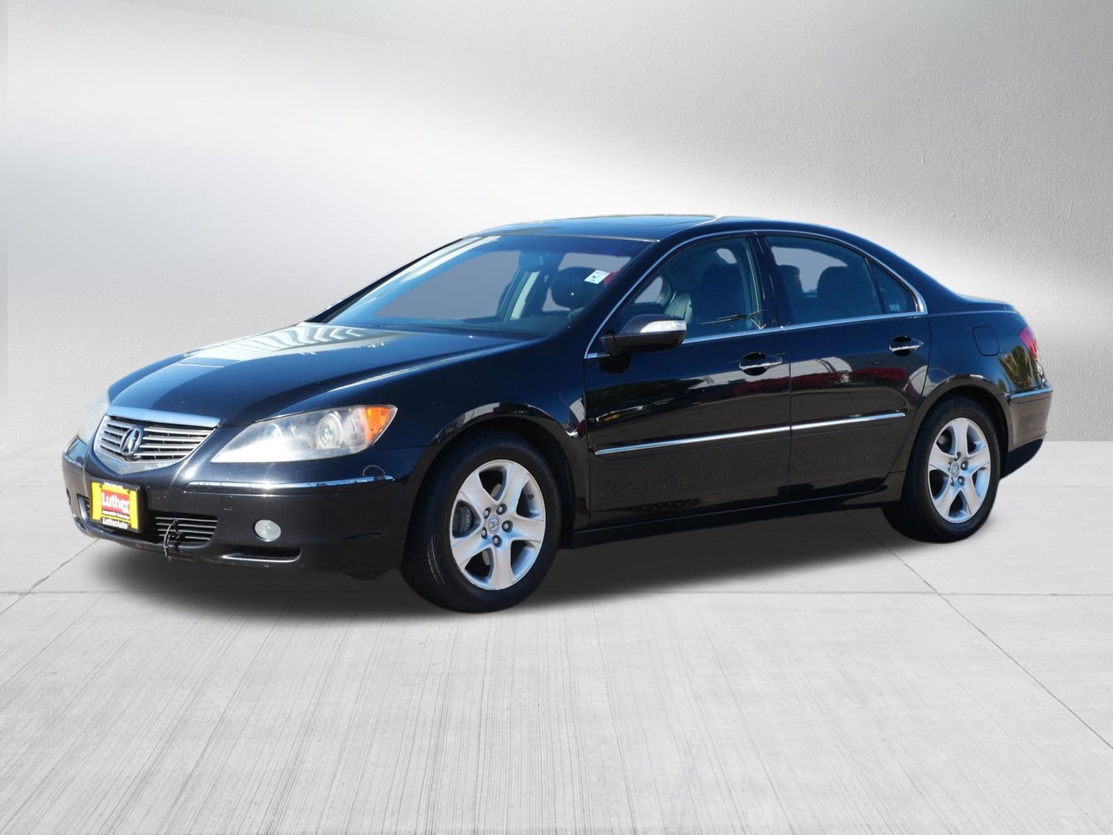 Used 2007 Acura RL w/ Technology Package AWD/4WD image 3