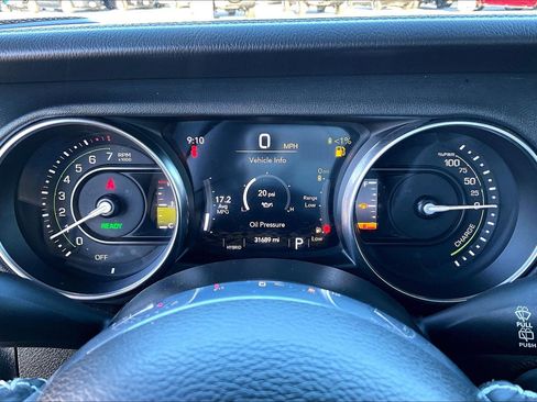 Used 2021 Jeep Wrangler Unlimited Sahara w/ Dual Top Group image 14