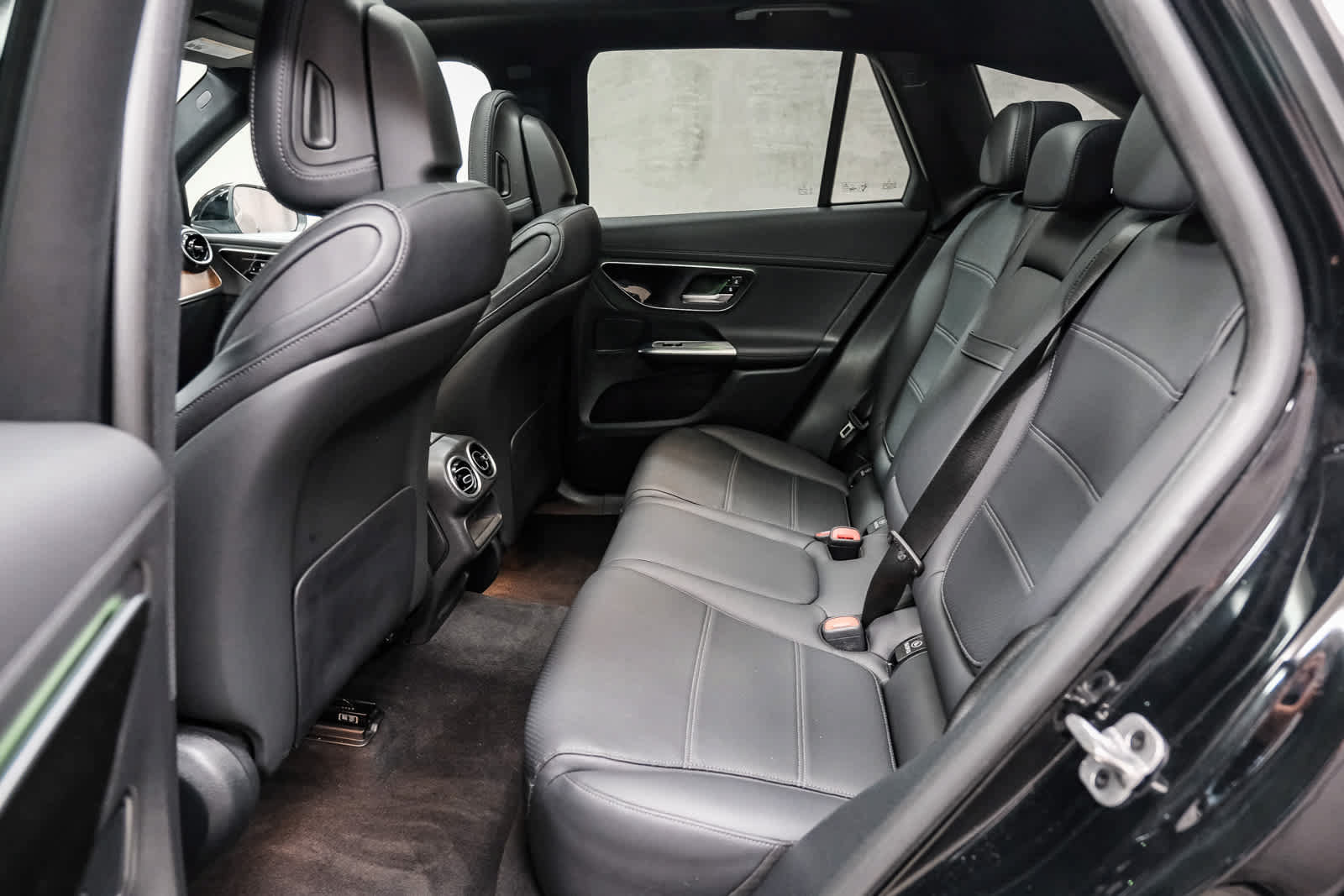 Certified 2024 Mercedes-Benz GLC 300 4MATIC image 24