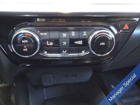 Used 2024 Chevrolet Trax ACTIV w/ Driver Confidence Package FWD image 27