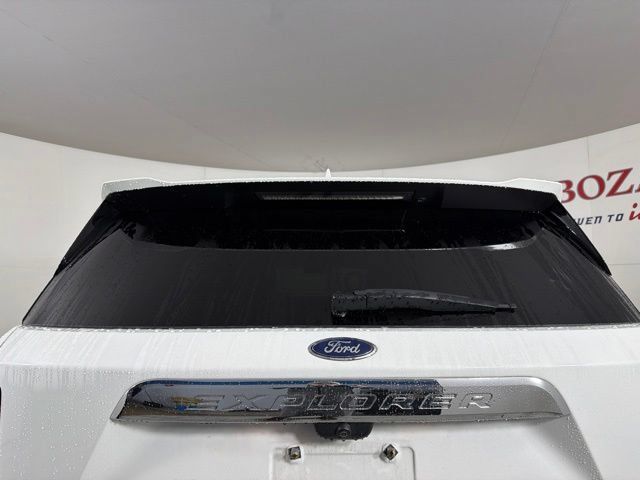 Used 2023 Ford Explorer Limited RWD image 13