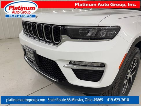 Used 2023 Jeep Grand Cherokee Limited AWD/4WD image 51