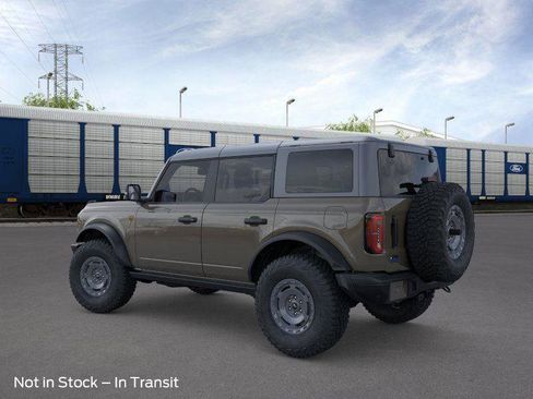New 2025 Ford Bronco Badlands image 4