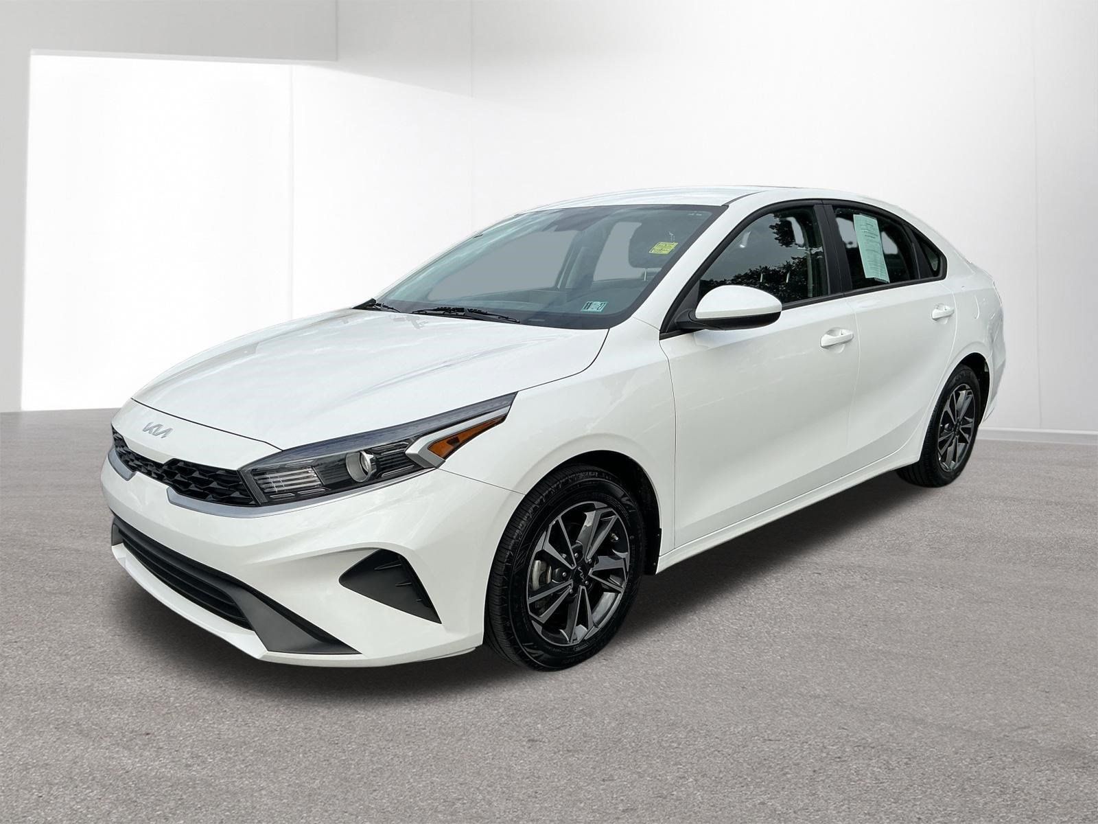 Used 2024 Kia Forte LXS FWD image 9