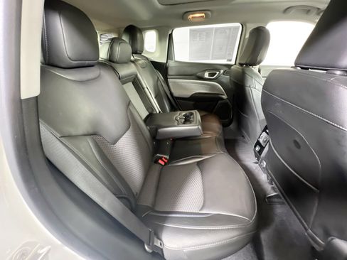 Used 2022 Jeep Compass Latitude w/ Sun and Sound Group image 26