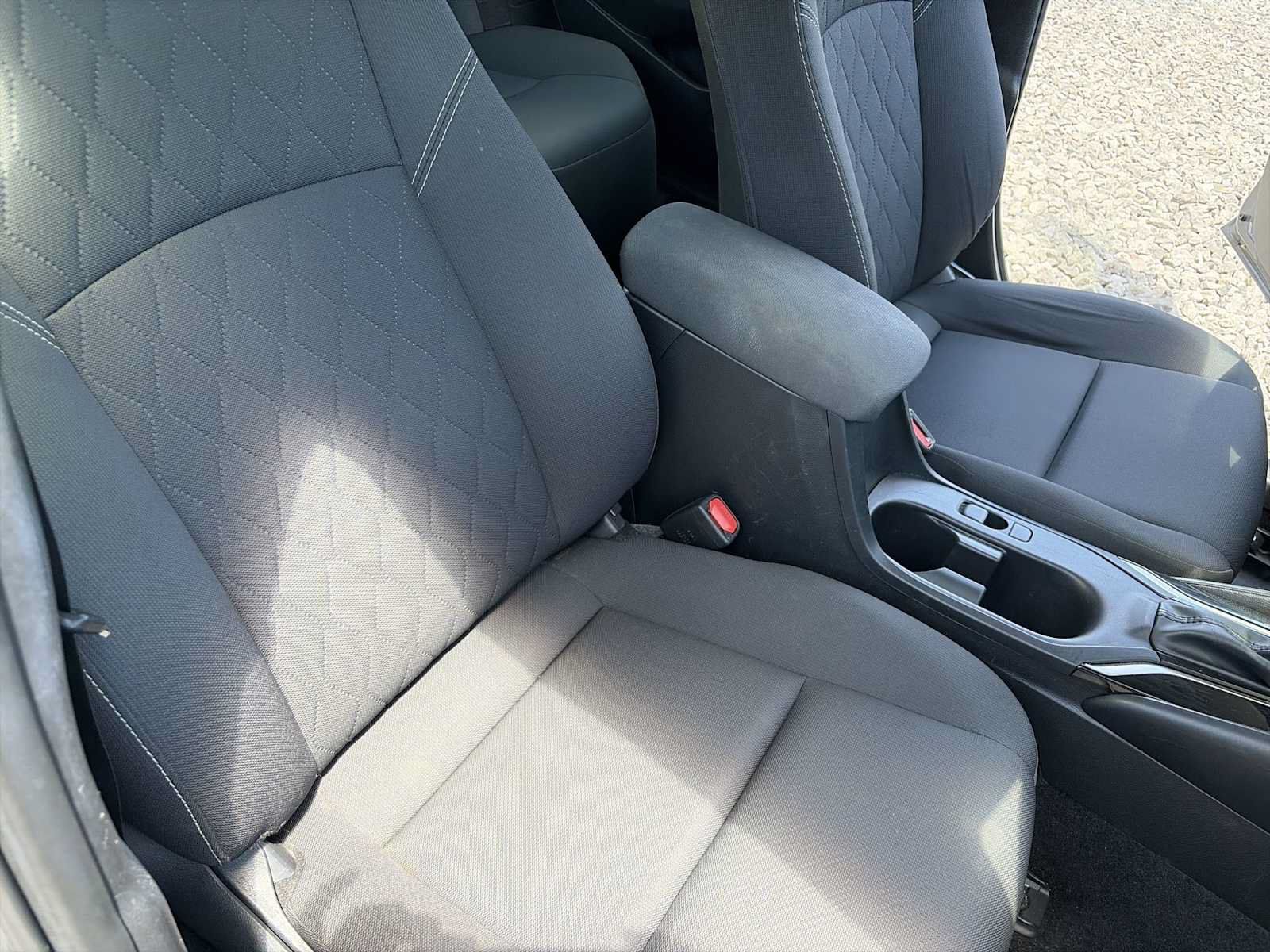 Used 2024 Toyota Corolla LE FWD image 24