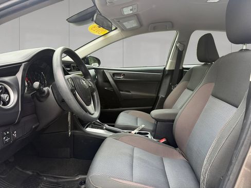 Used 2019 Toyota Corolla LE FWD image 10