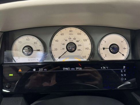 Used 2015 Rolls-Royce Ghost image 35