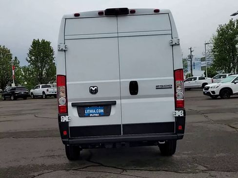 New 2026 RAM ProMaster 2500 w/ Convenience Group image 7