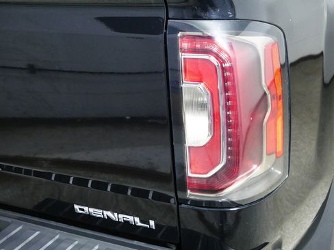 Used 2018 GMC Sierra 1500 Denali w/ Denali Ultimate Package image 17