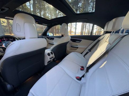 Used 2025 Mercedes-Benz C 300 Sedan image 14