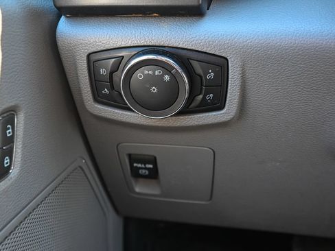 Used 2018 Ford F150 XLT AWD/4WD image 39