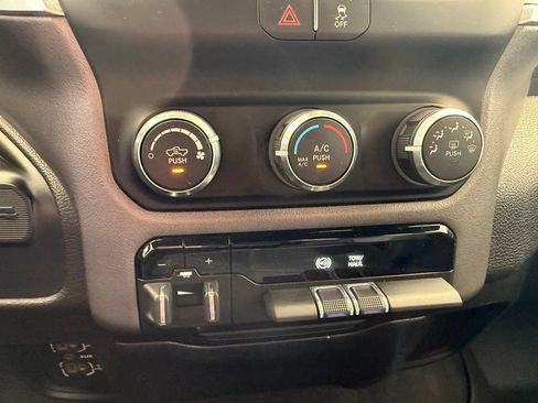 Used 2021 RAM 2500 Big Horn AWD/4WD image 24