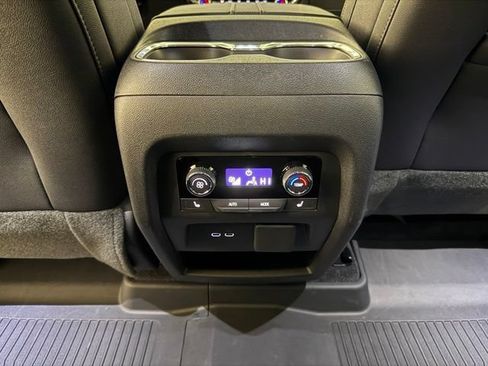 Used 2026 Chevrolet Traverse High Country w/ LPO, Floor Liner Package AWD/4WD image 29