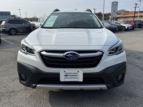 Certified 2022 Subaru Outback Limited image 8