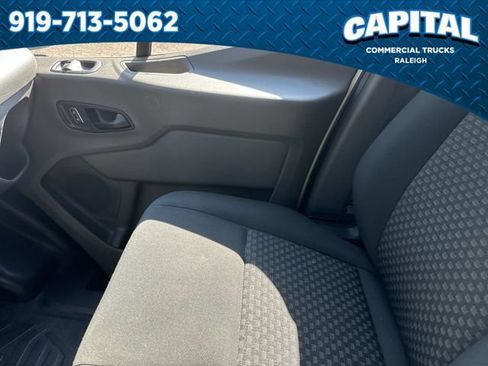 Used 2025 Ford Transit 250 Low Roof w/ Exterior Upgrade Package RWD image 28