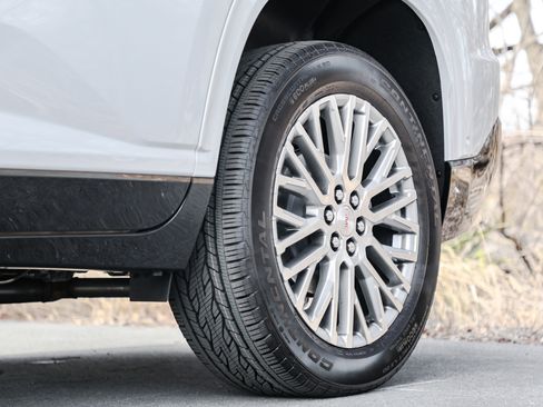 New 2026 GMC Acadia Denali w/ Super Cruise Package image 4