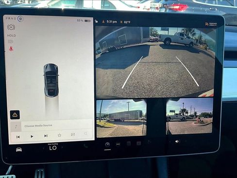Used 2022 Tesla Model Y Performance AWD/4WD image 12