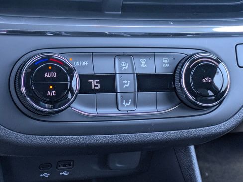 New 2026 Buick Envista Preferred FWD image 19