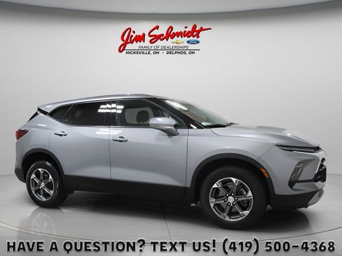 Used 2025 Chevrolet Blazer LT AWD/4WD image 1