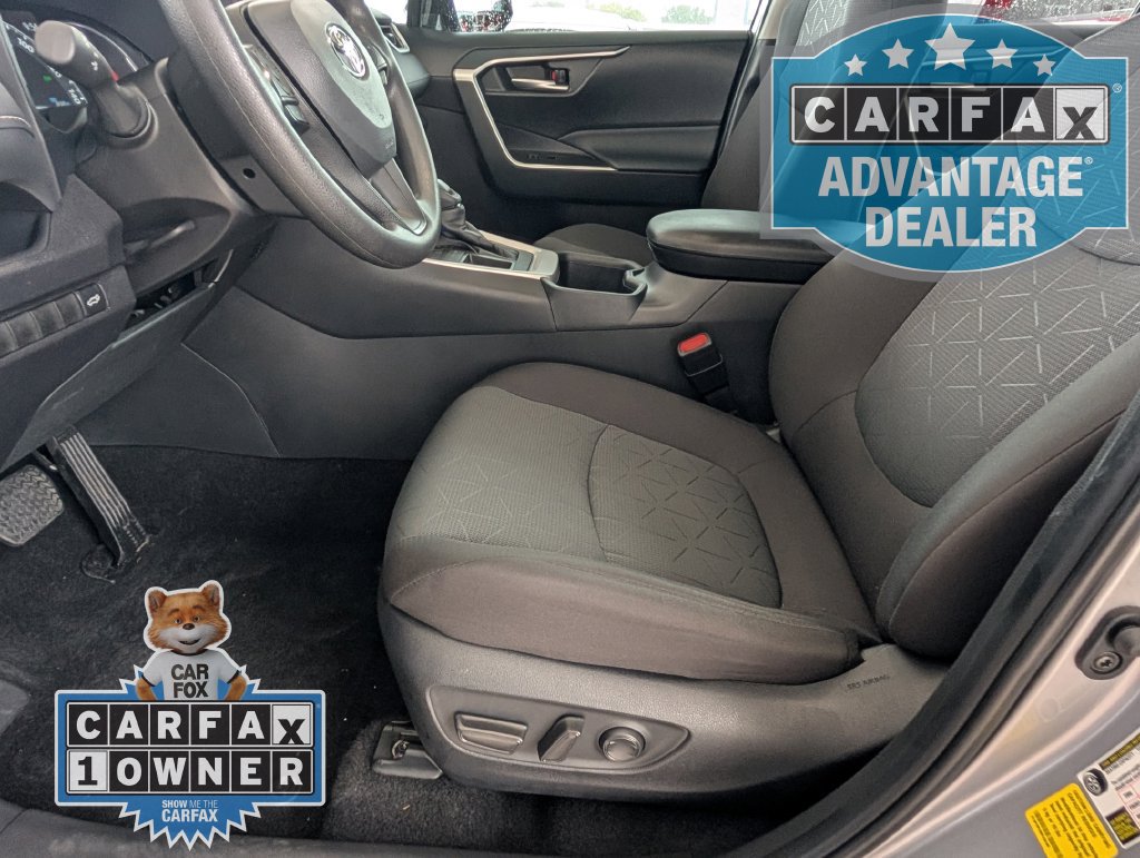 Used 2025 Toyota RAV4 XLE w/ Convenience Package FWD image 13