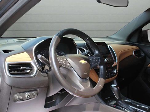 Used 2018 Chevrolet Equinox Premier image 26