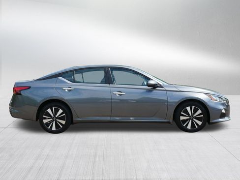 Certified 2021 Nissan Altima 2.5 SV AWD/4WD image 8