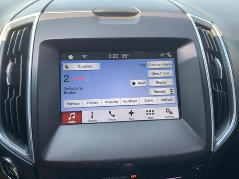 Used 2017 Ford Edge Titanium w/ Equipment Group 301A AWD/4WD image 39