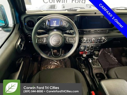 Used 2024 Jeep Wrangler Unlimited Rubicon 4xe w/ Technology Group image 25