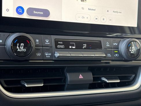 Used 2025 Toyota Grand Highlander FWD image 21