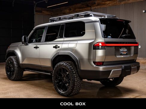 Used 2025 Lexus GX 550 image 7