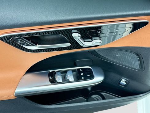 Certified 2025 Mercedes-Benz C 300 Sedan image 21