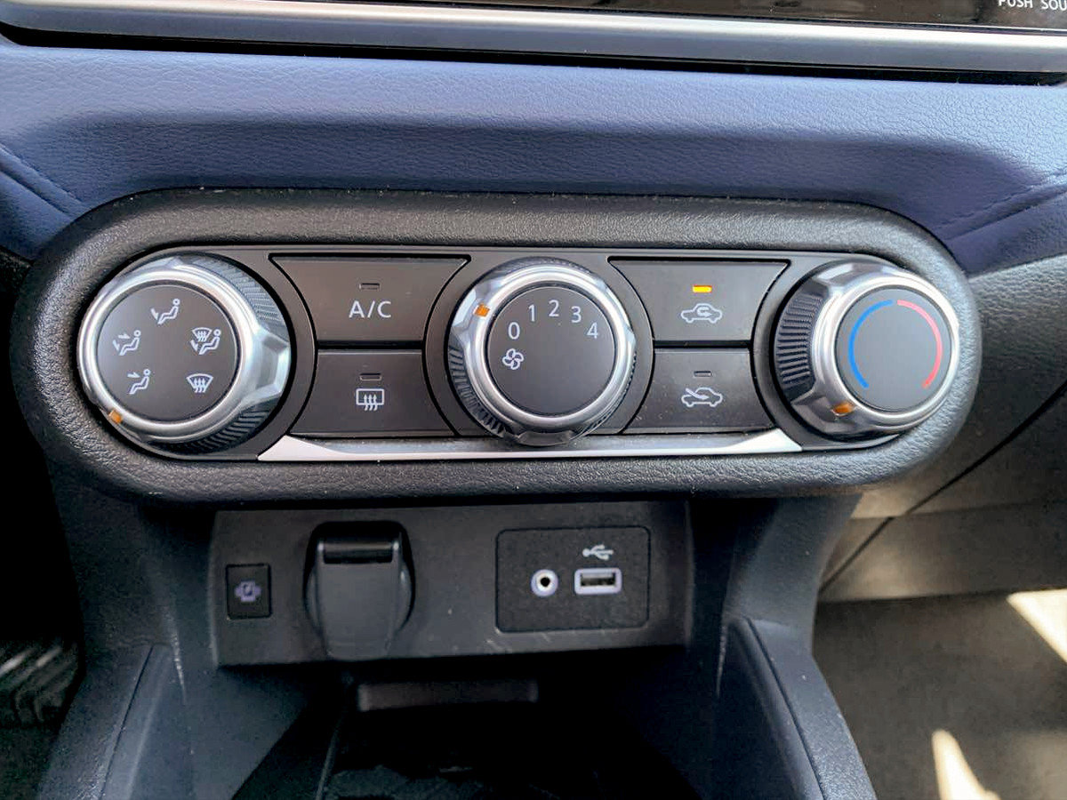 Used 2024 Nissan Versa SV FWD image 26
