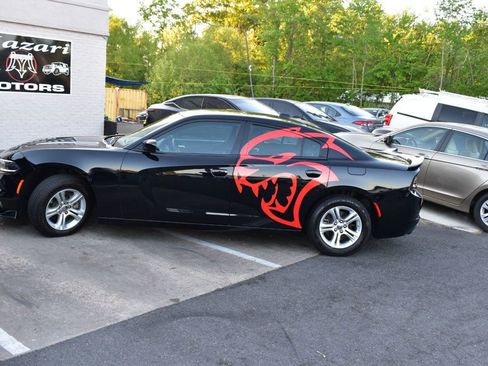Used 2023 Dodge Charger SXT RWD image 4