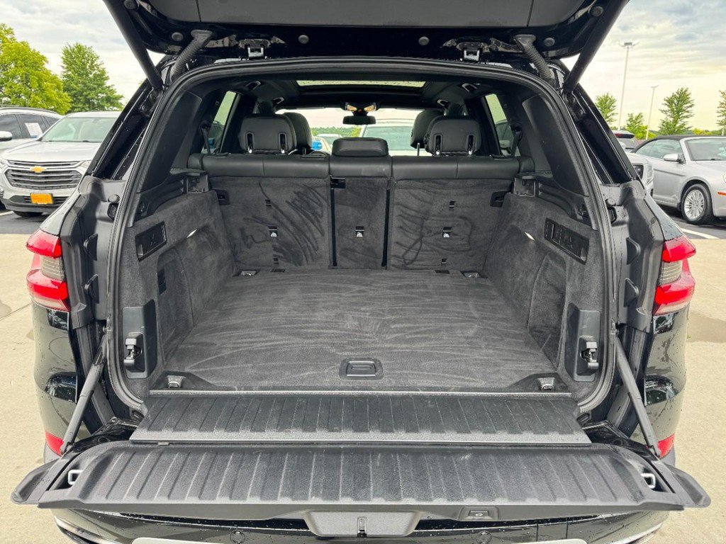 Used 2023 BMW X5 xDrive40i AWD/4WD image 6
