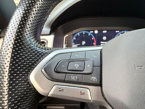 Used 2021 Volkswagen Atlas Cross Sport SEL R-Line image 14