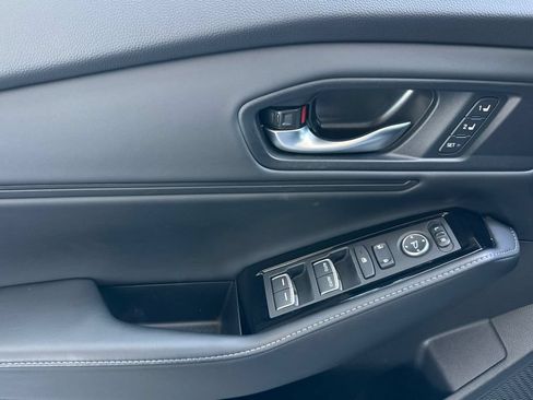 Used 2023 Honda Accord Touring image 11