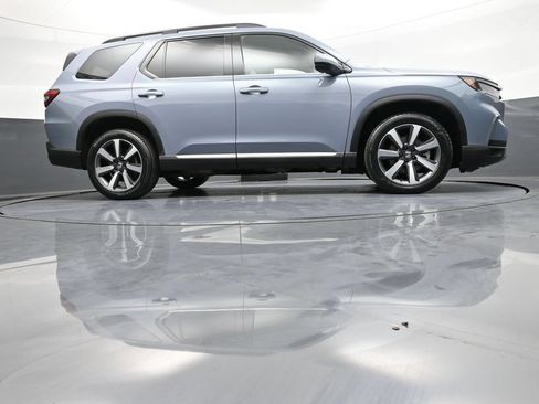 Used 2023 Honda Pilot Touring image 31