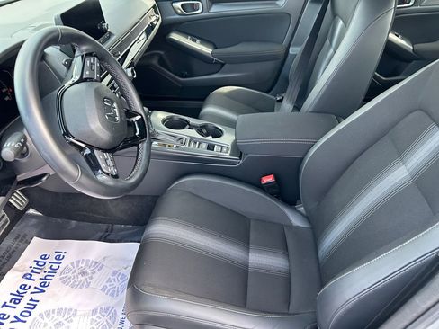 Used 2023 Honda Civic Sport image 16