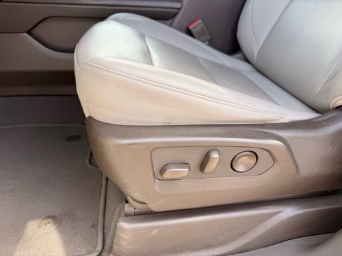 Used 2023 Chevrolet Tahoe LT w/ Luxury Package image 24