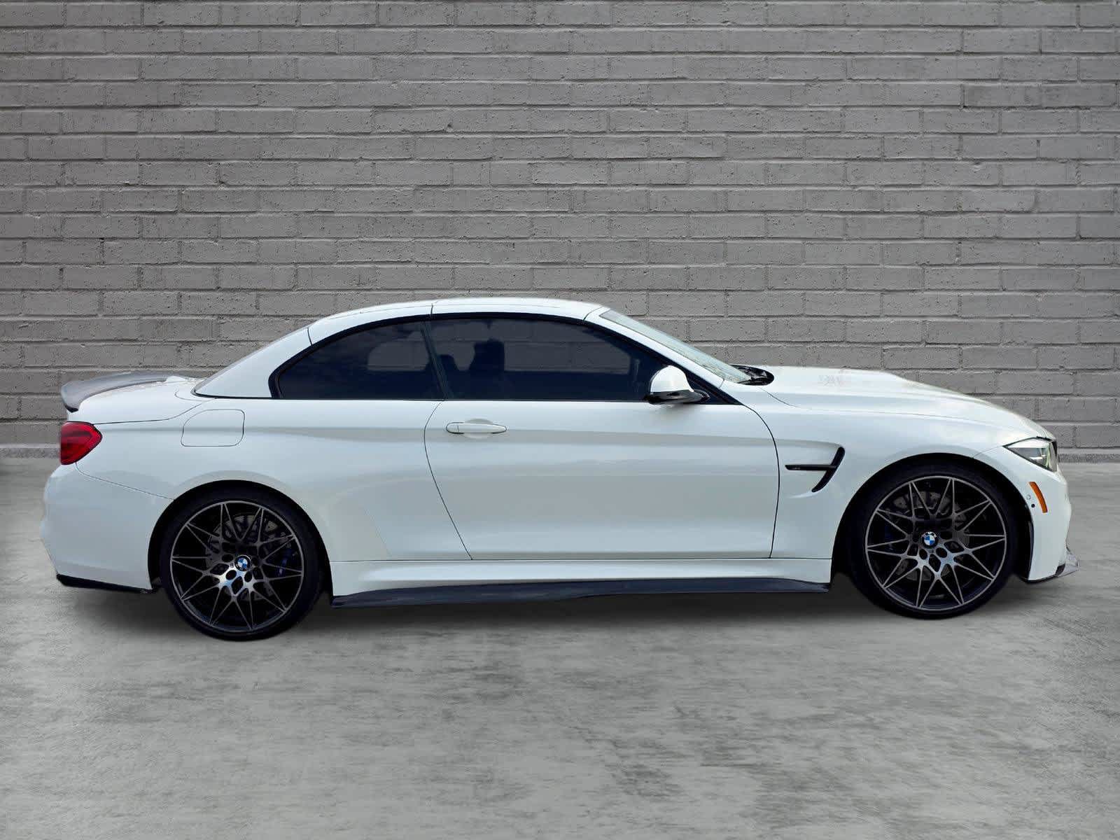 Used 2018 BMW M4 Convertible RWD image 4