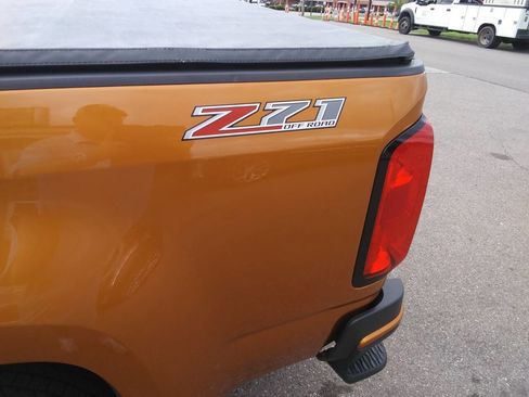 Used 2017 Chevrolet Colorado Z71 image 11