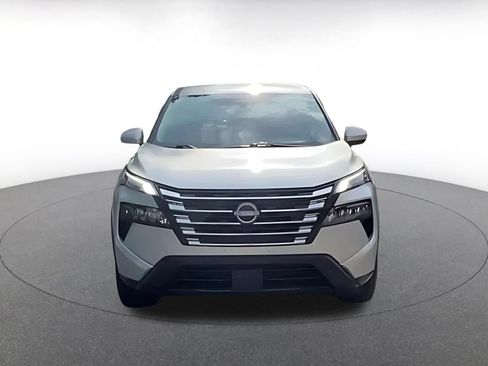Used 2025 Nissan Rogue SV FWD image 3