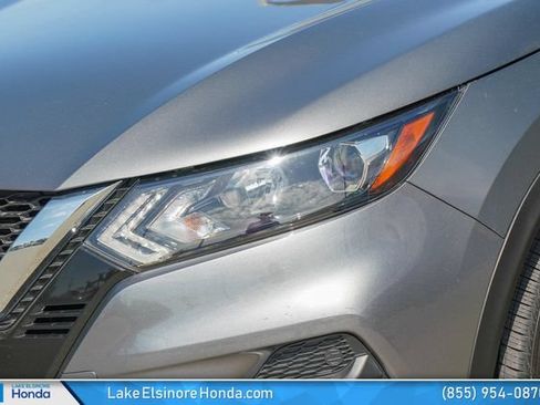 Used 2021 Nissan Rogue Sport SV AWD/4WD image 5