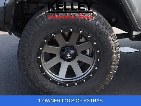 Used 2021 Jeep Wrangler Sport AWD/4WD image 30