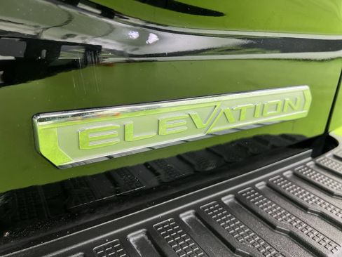 Used 2024 GMC Sierra 1500 Elevation w/ X31 Off-Road Package AWD/4WD image 12