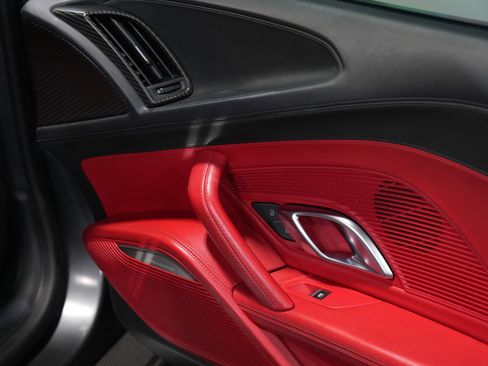 Used 2017 Audi R8 V10 plus image 26