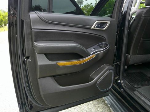 Used 2019 GMC Yukon XL Denali AWD/4WD image 47