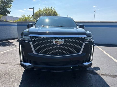 Used 2024 Cadillac Escalade Premium Luxury w/ LPO, Floor Liner Package AWD/4WD image 8